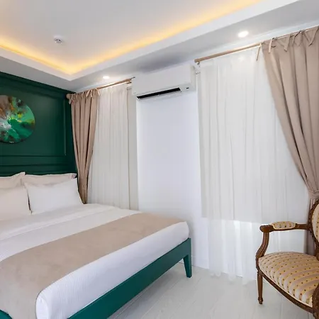 Otel Kiana Kaleıçı 2*