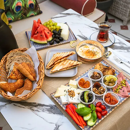 Otel Kiana Kaleıçı
