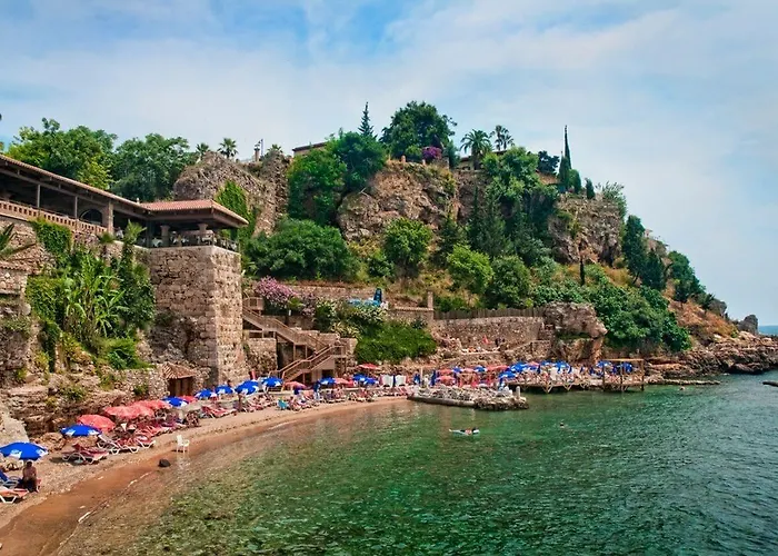 Kiana Kaleici Hotel 2*